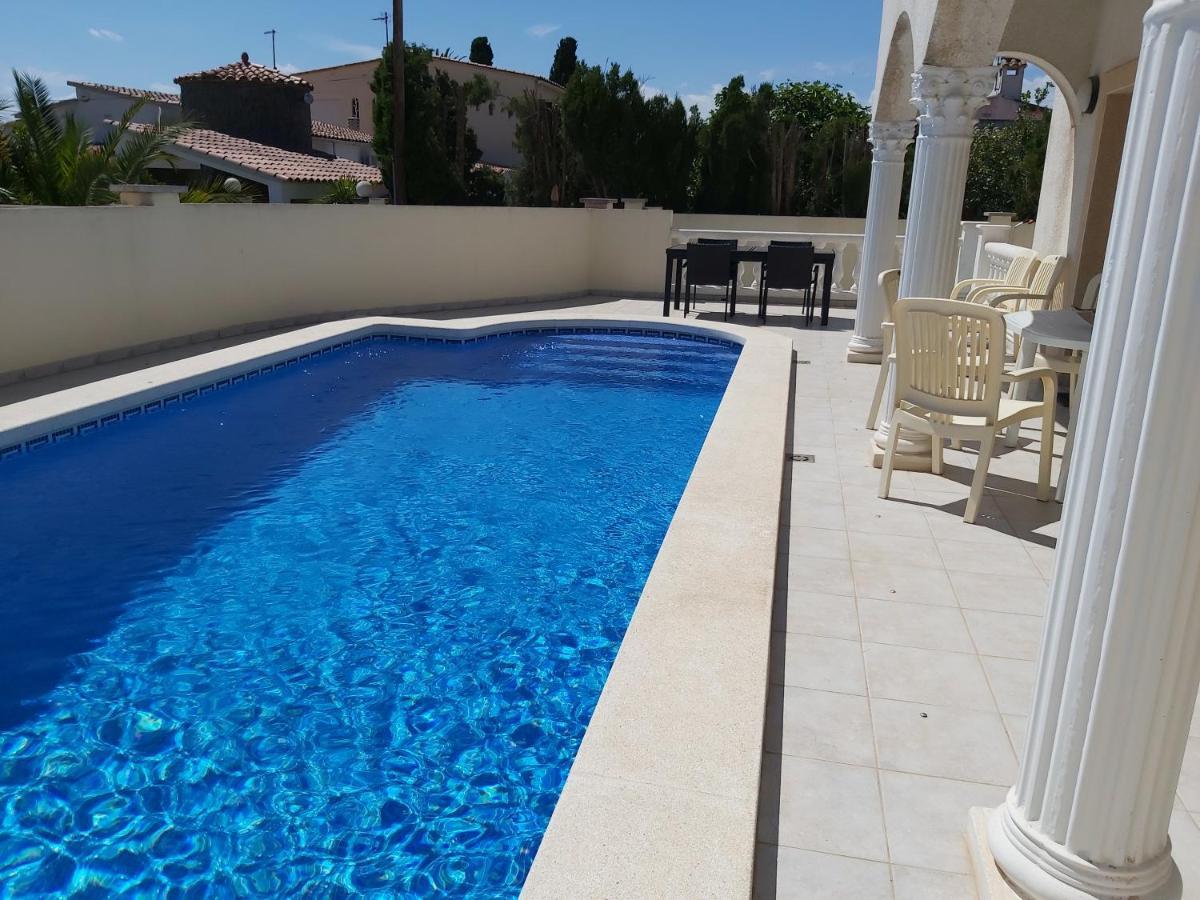 エンプリアブラバ Casa Amb Piscina Privadaヴィラ エクステリア 写真